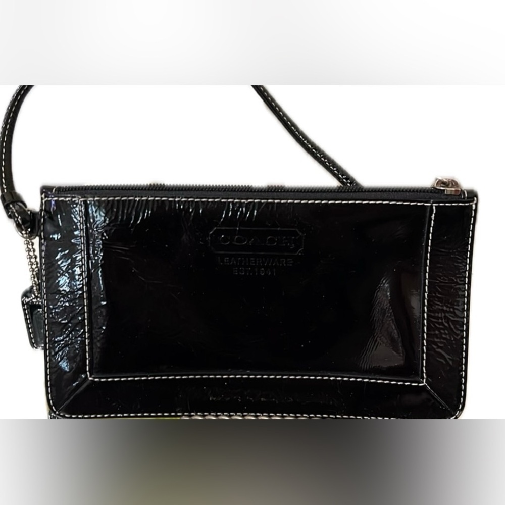 Coach Black Patent Leather Wristlet, Vintage - Picture 8 of 8